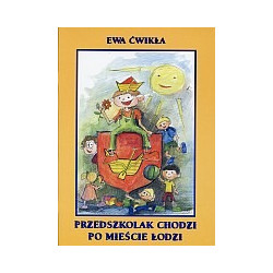 Przedszkolak chodzi po mieście Łodzi