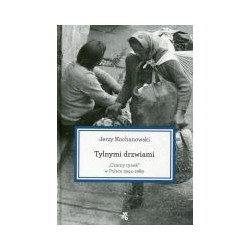 Tylnymi drzwiami