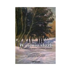 W cieniu służb